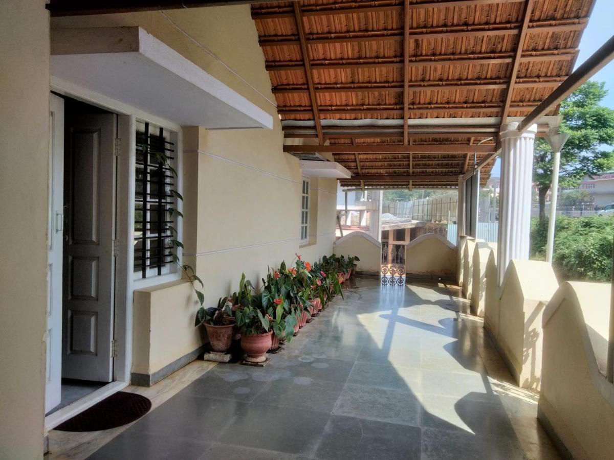 Prashanth Family Homestay Madikeri Dış mekan fotoğraf